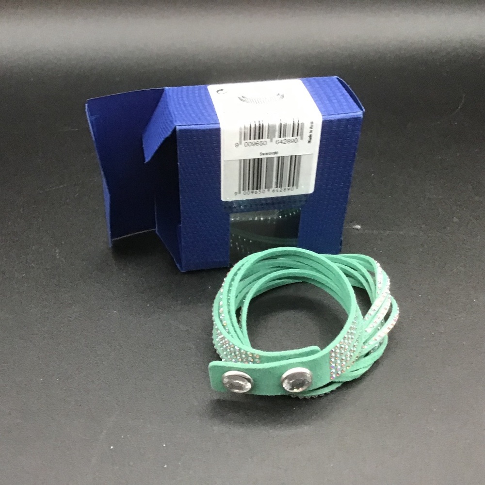 -SWAROVSKI Slake Blue Size 2.5 inches Bracelets 5064289